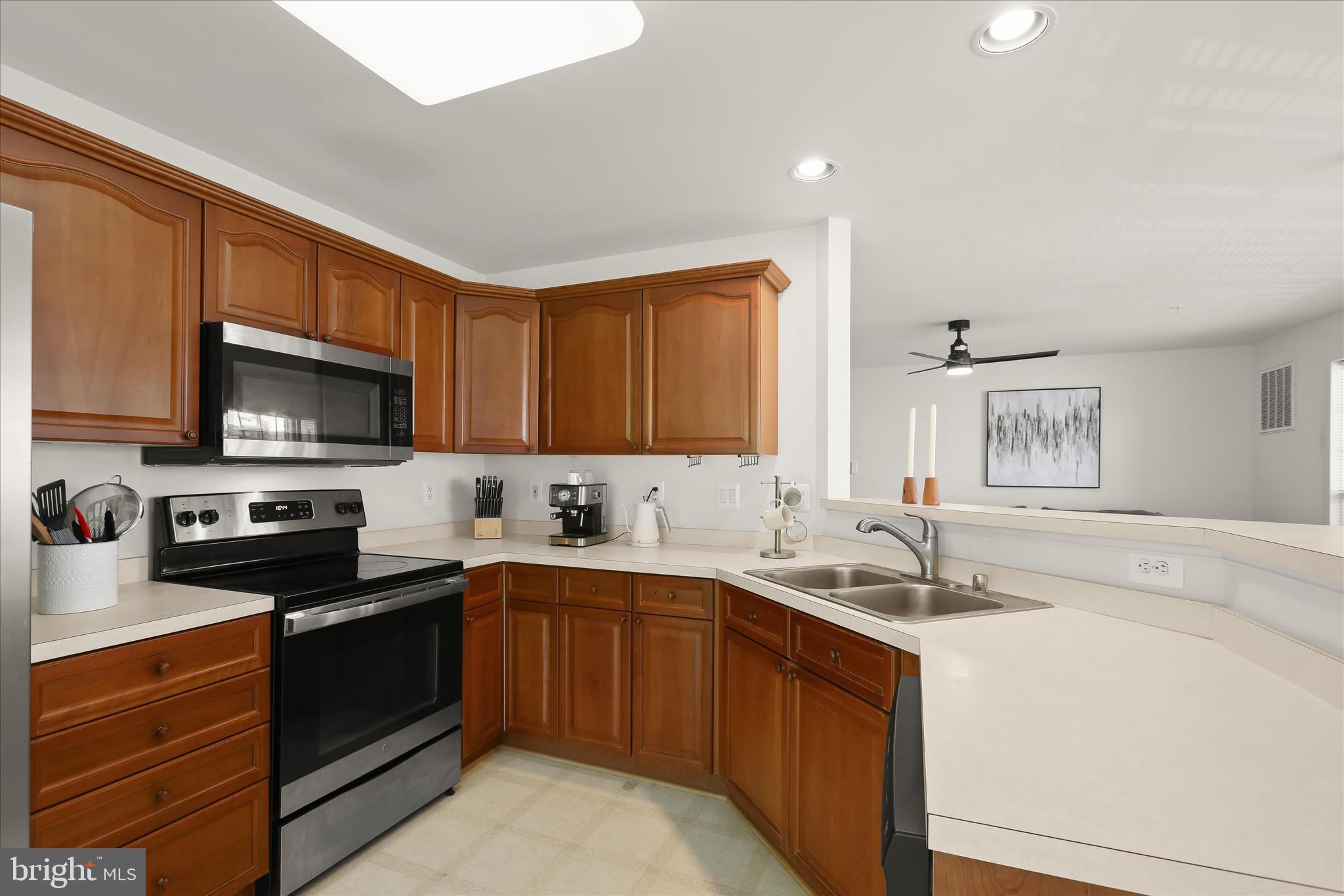 BALLENGER POINTE - Residential