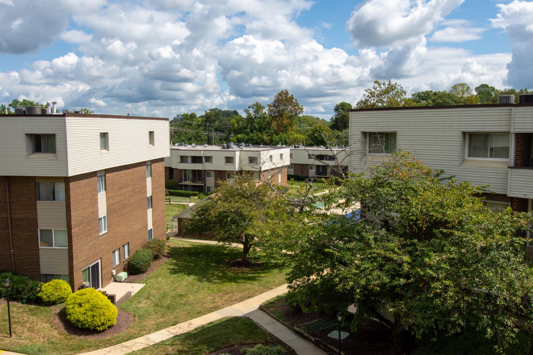 PINES CONDOMINIUM - Residential