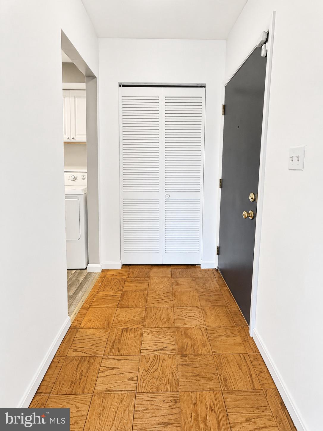 PINES CONDOMINIUM - Residential
