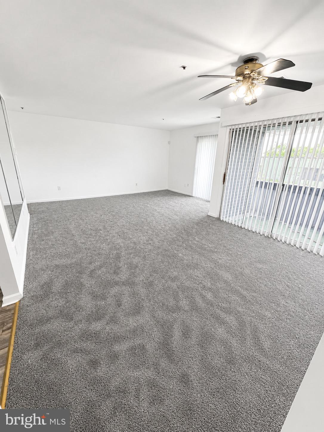 PINES CONDOMINIUM - Residential