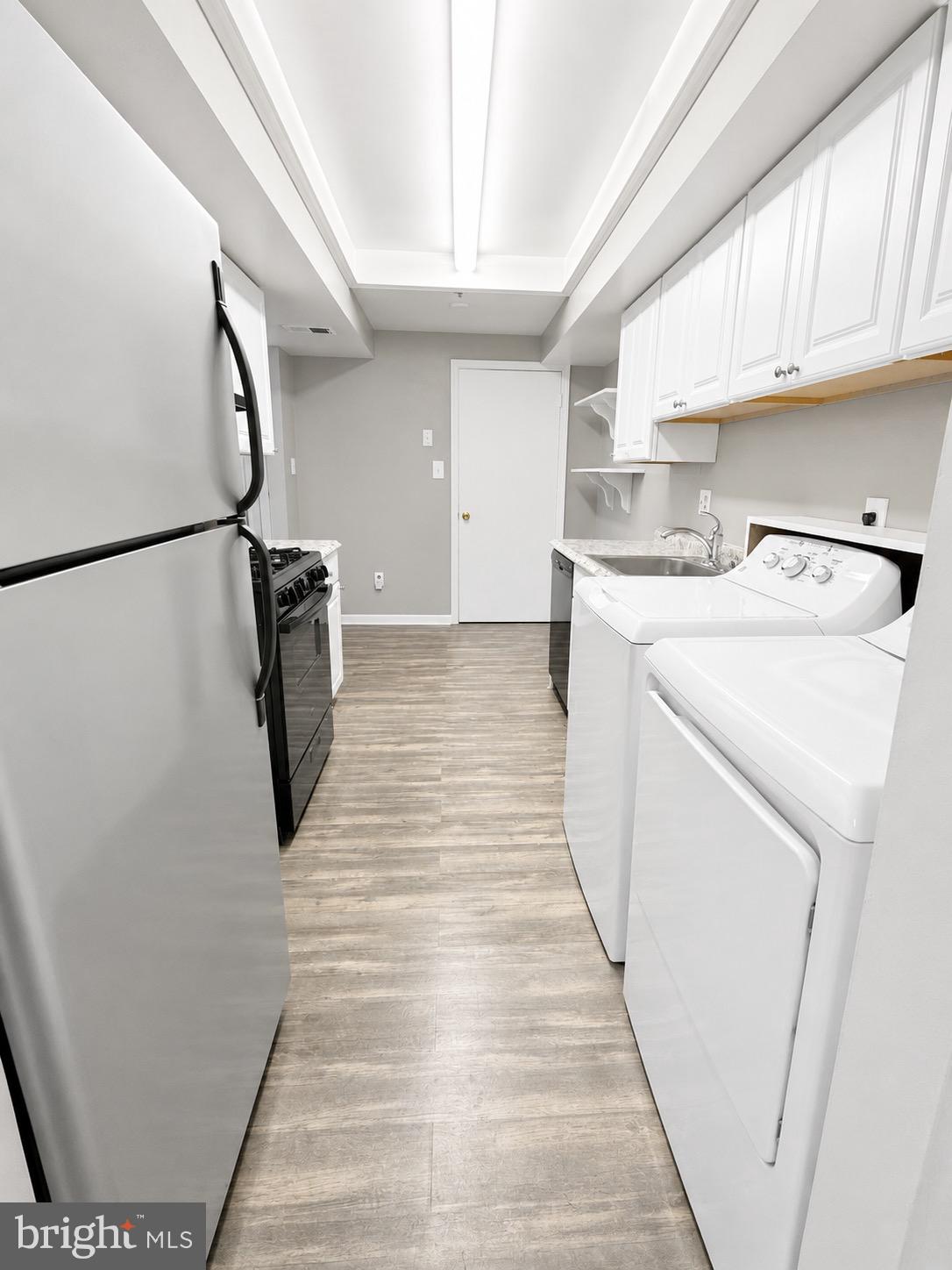PINES CONDOMINIUM - Residential