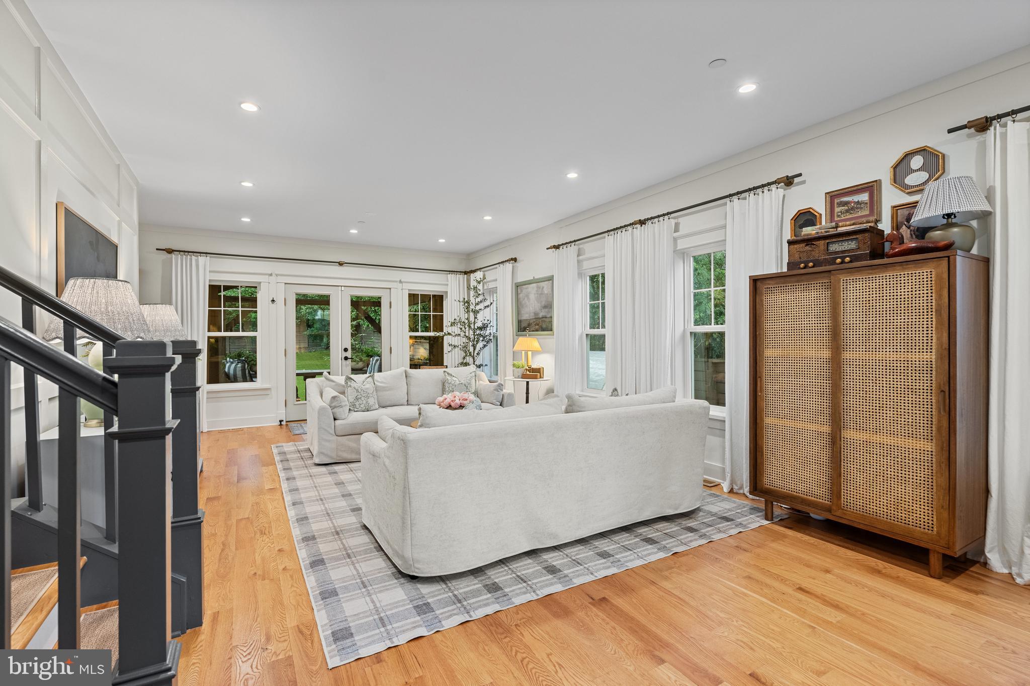HYATTSVILLE HILLS - Residential