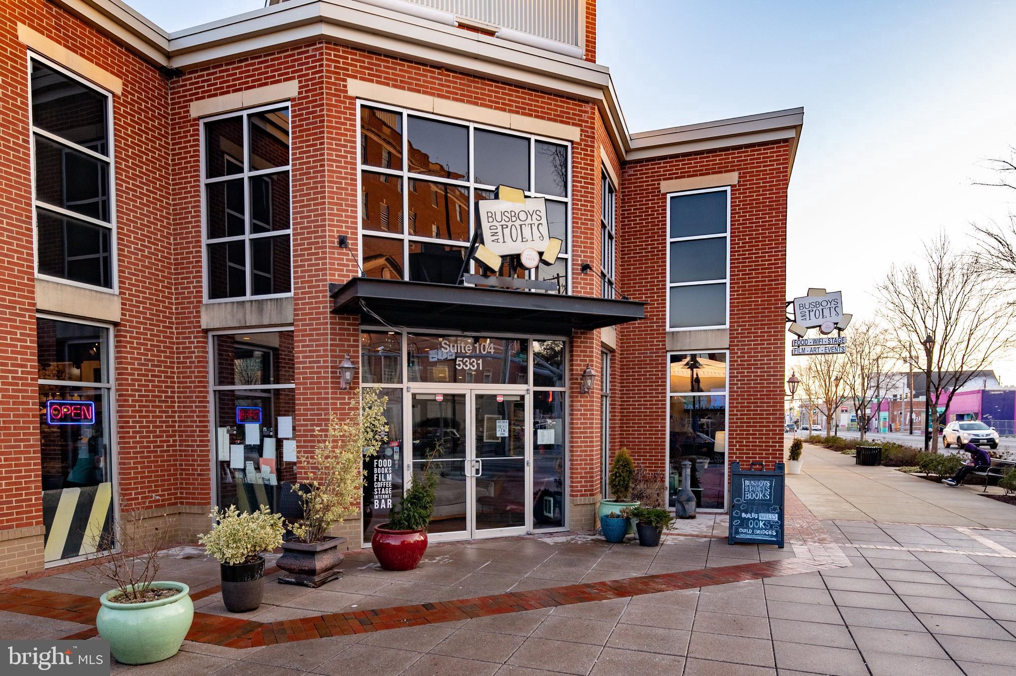 HYATTSVILLE HILLS - Residential