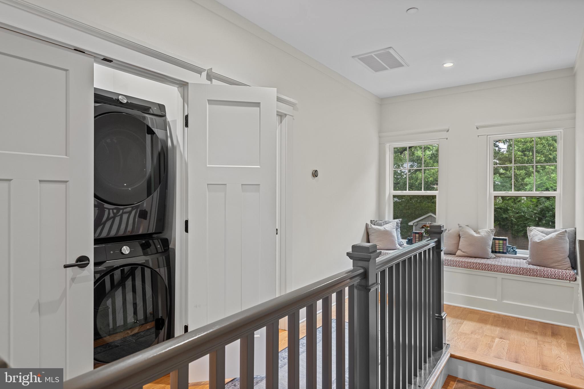 HYATTSVILLE HILLS - Residential
