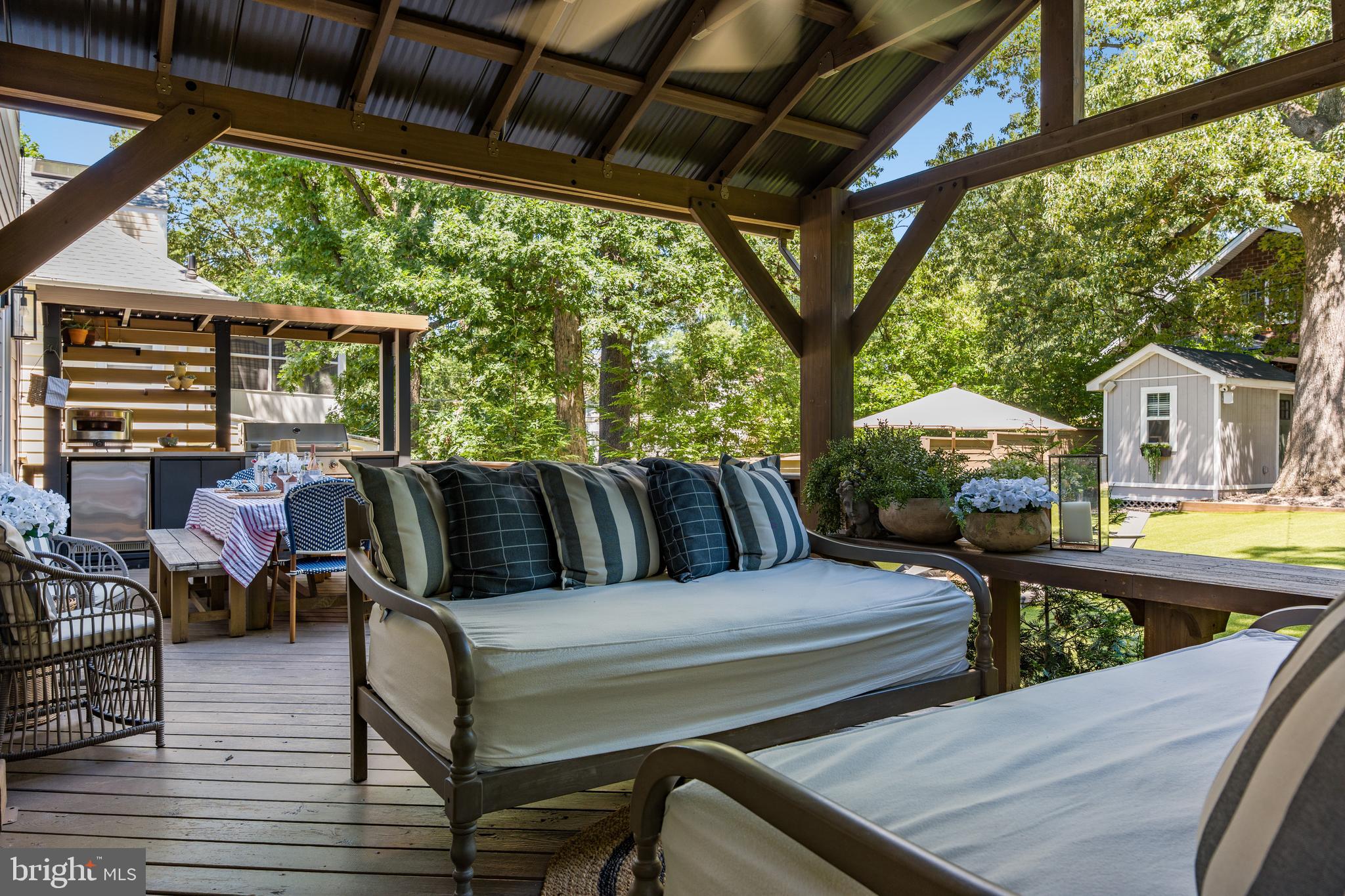 HYATTSVILLE HILLS - Residential