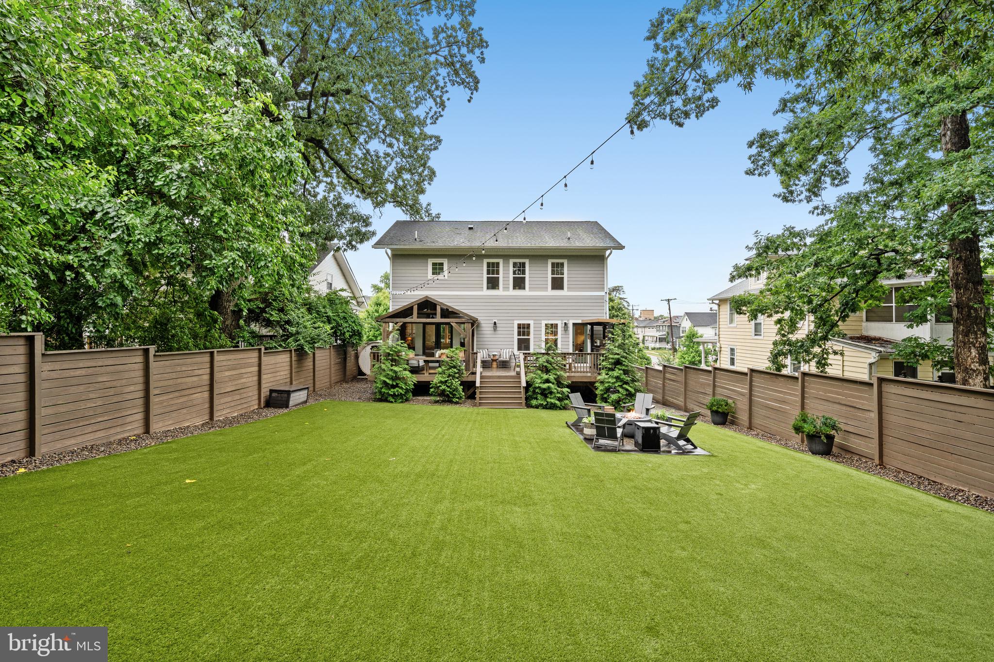 HYATTSVILLE HILLS - Residential