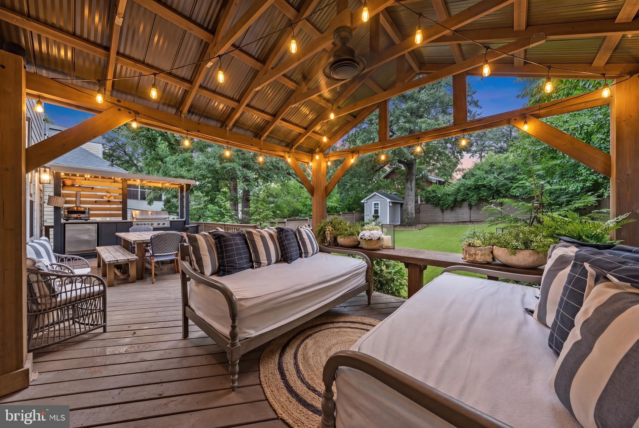 HYATTSVILLE HILLS - Residential