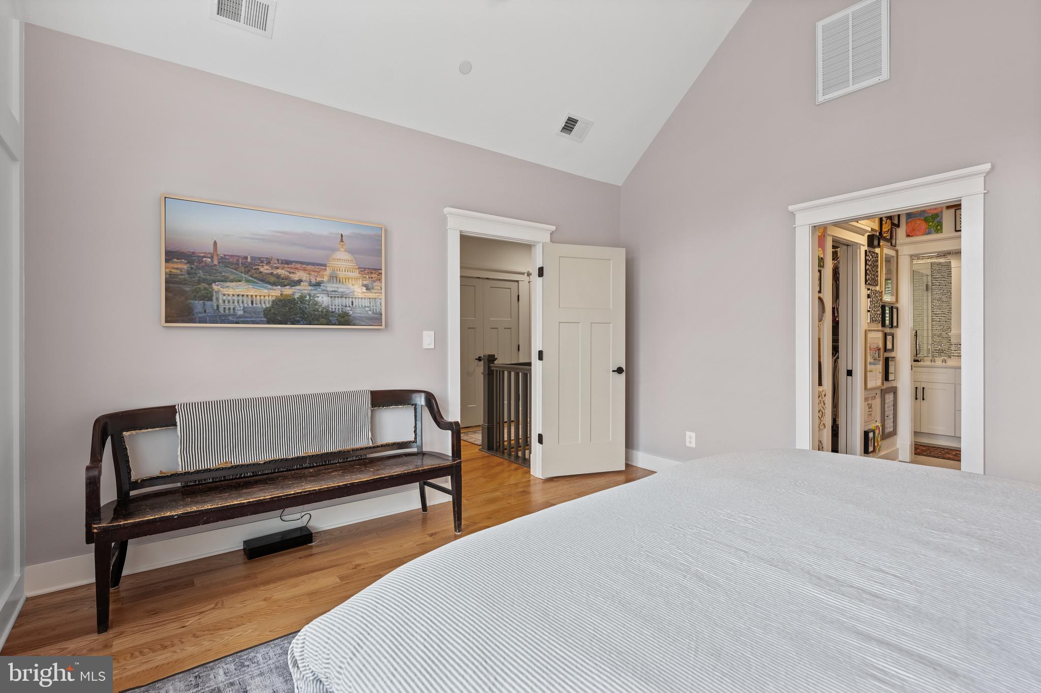 HYATTSVILLE HILLS - Residential