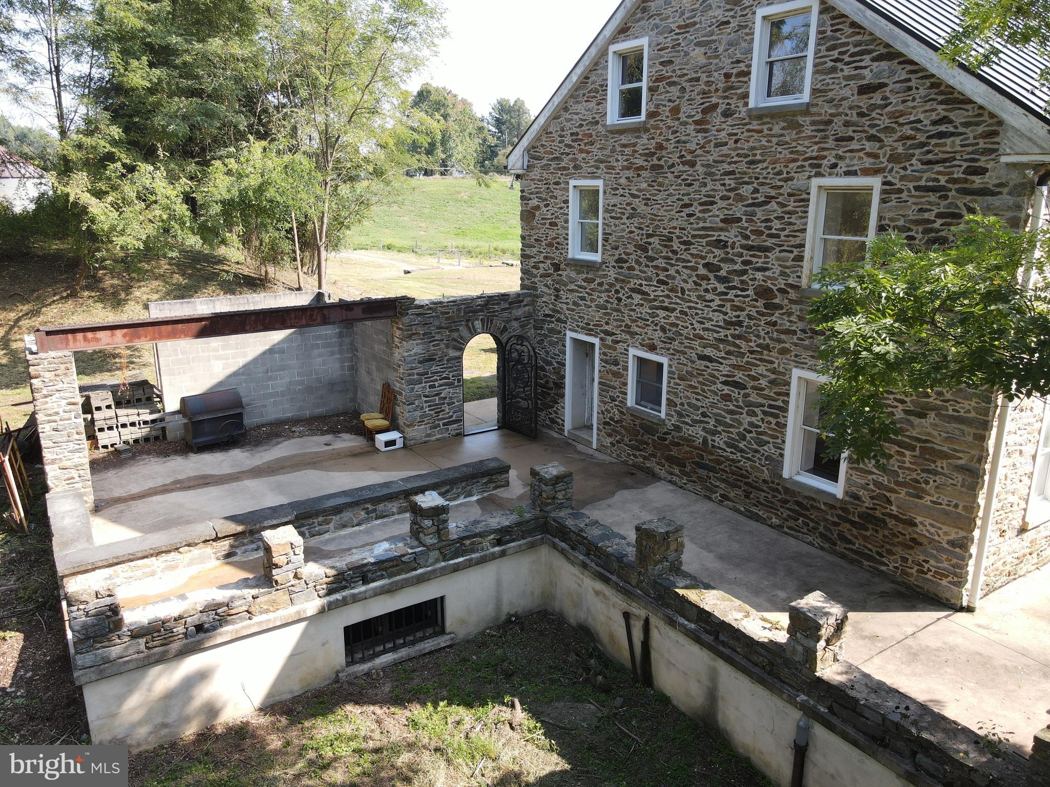 MANOR TWP - Farm