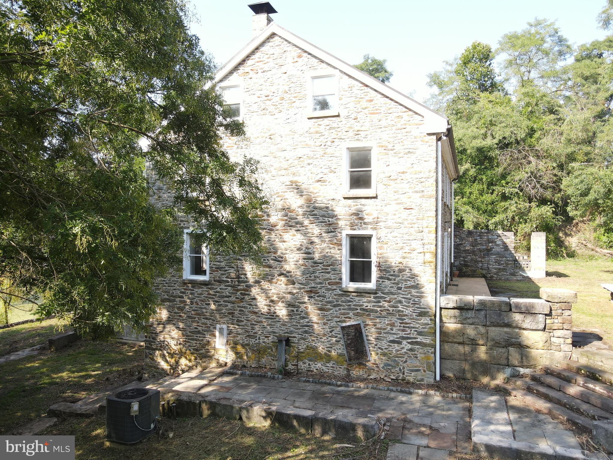 MANOR TWP - Farm