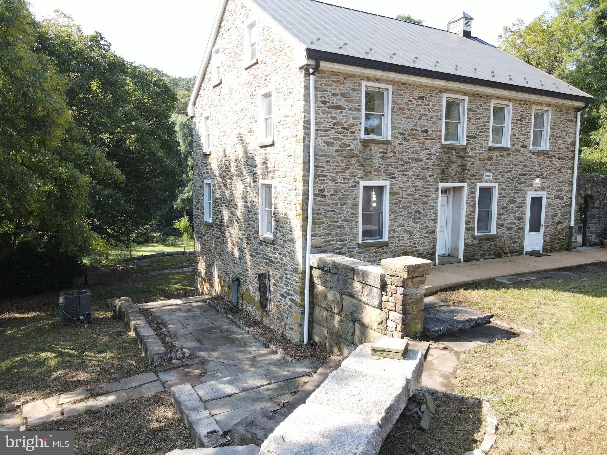 MANOR TWP - Farm