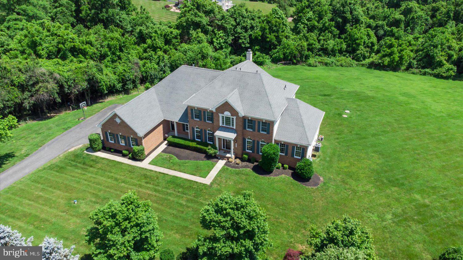 WILLOW VALE FARMS - Residential