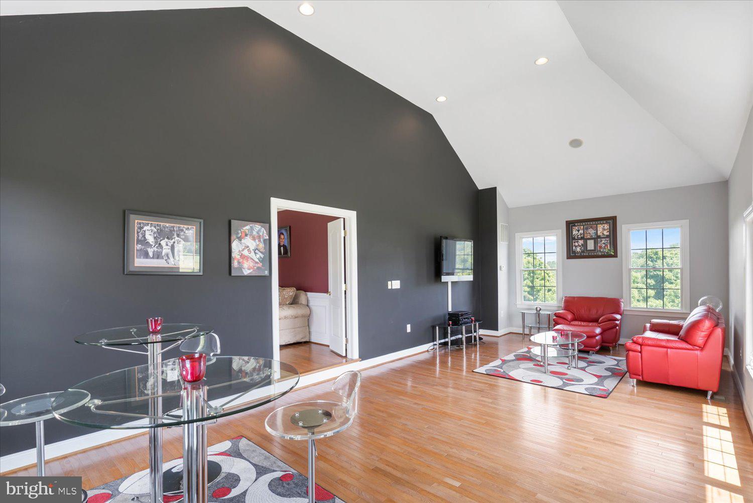 WILLOW VALE FARMS - Residential