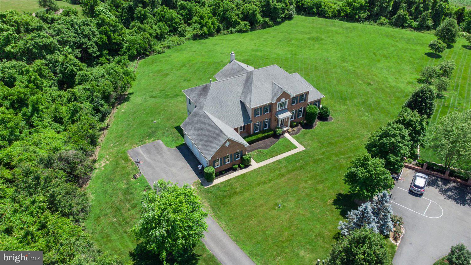 WILLOW VALE FARMS - Residential