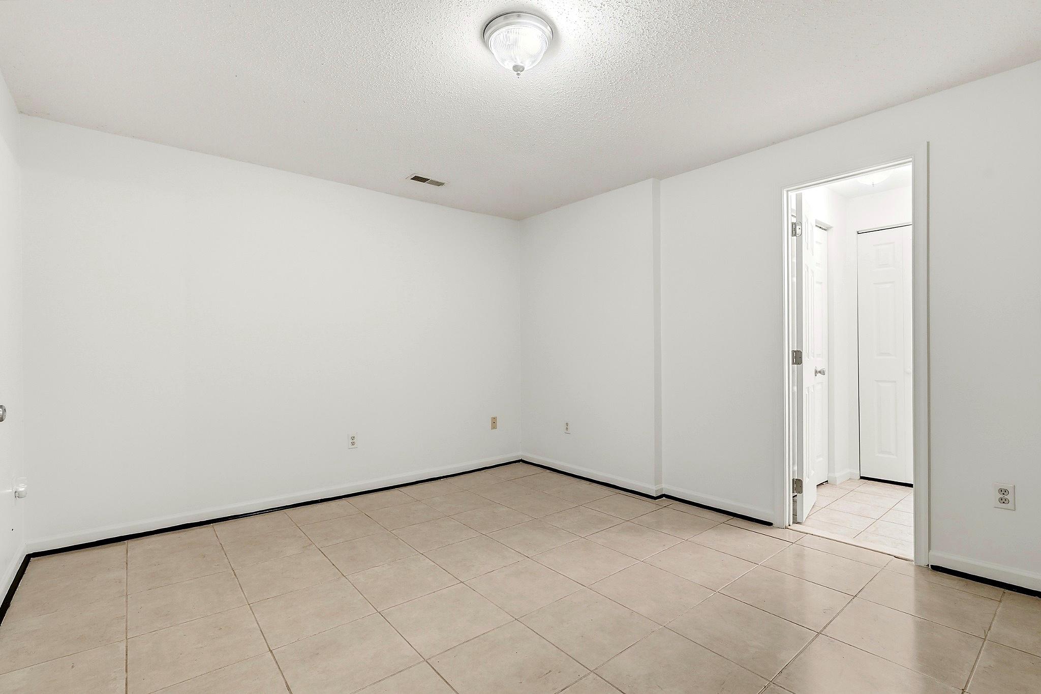 CLINTON DALE ESTATES - Residential