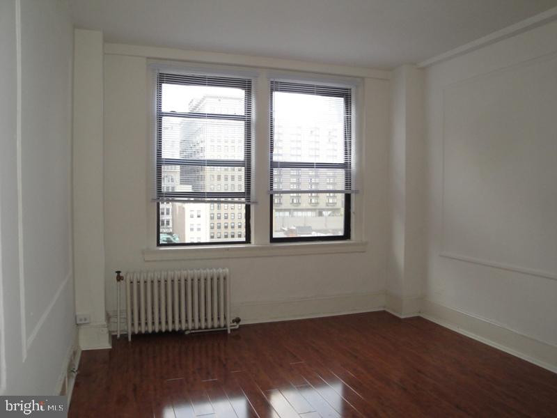AVENUE OF THE ARTS - Residential