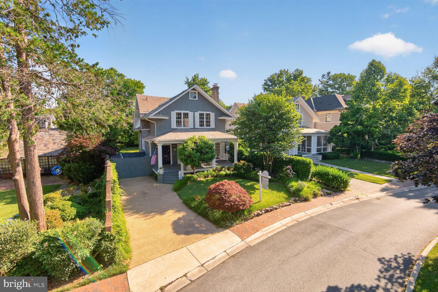 CHEVY CHASE VILLAGE - Residential
