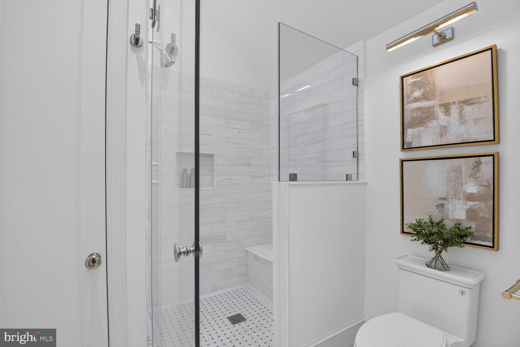 CHEVY CHASE VILLAGE - Residential