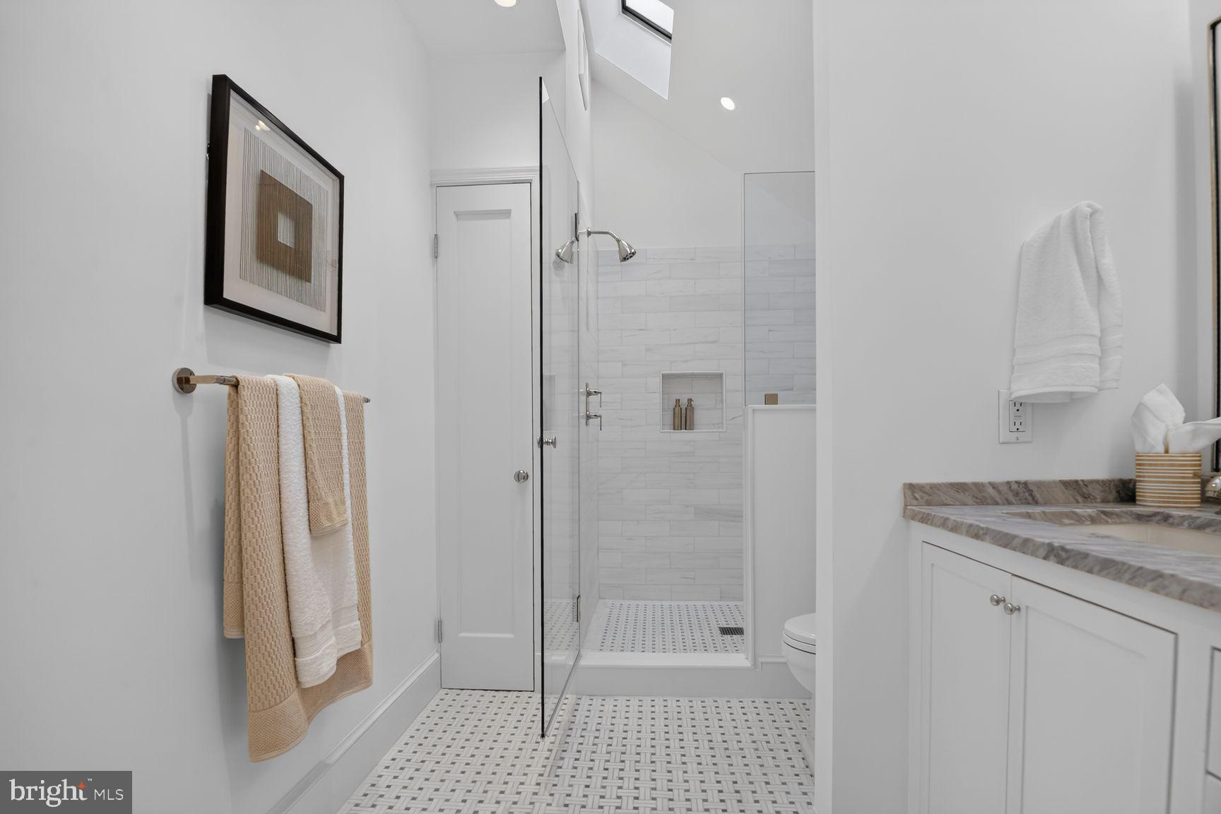 CHEVY CHASE VILLAGE - Residential