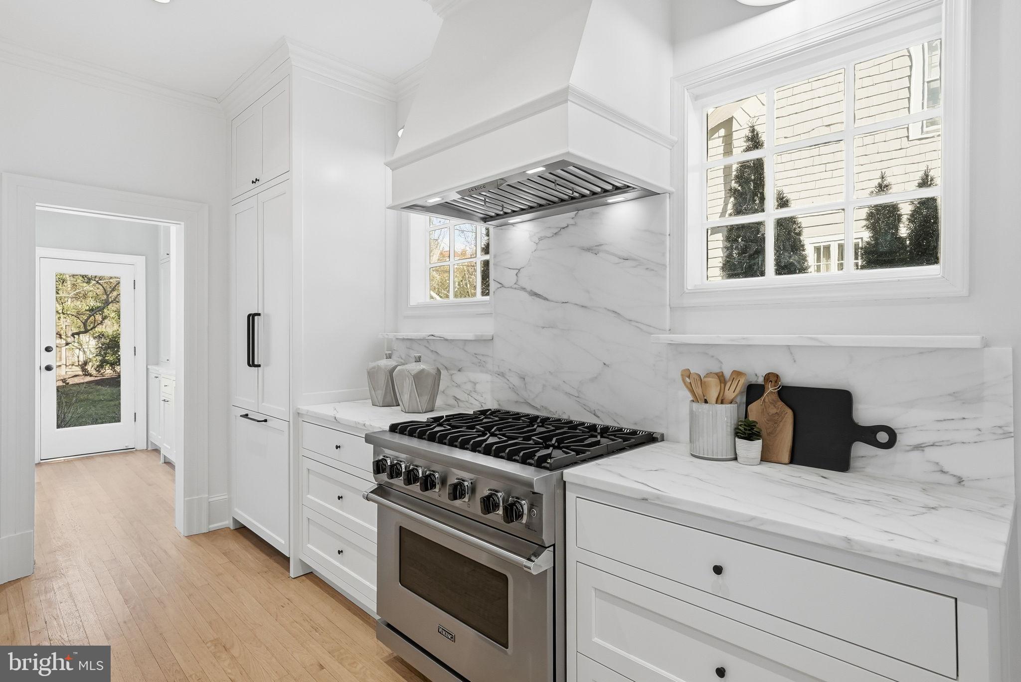 CHEVY CHASE VILLAGE - Residential