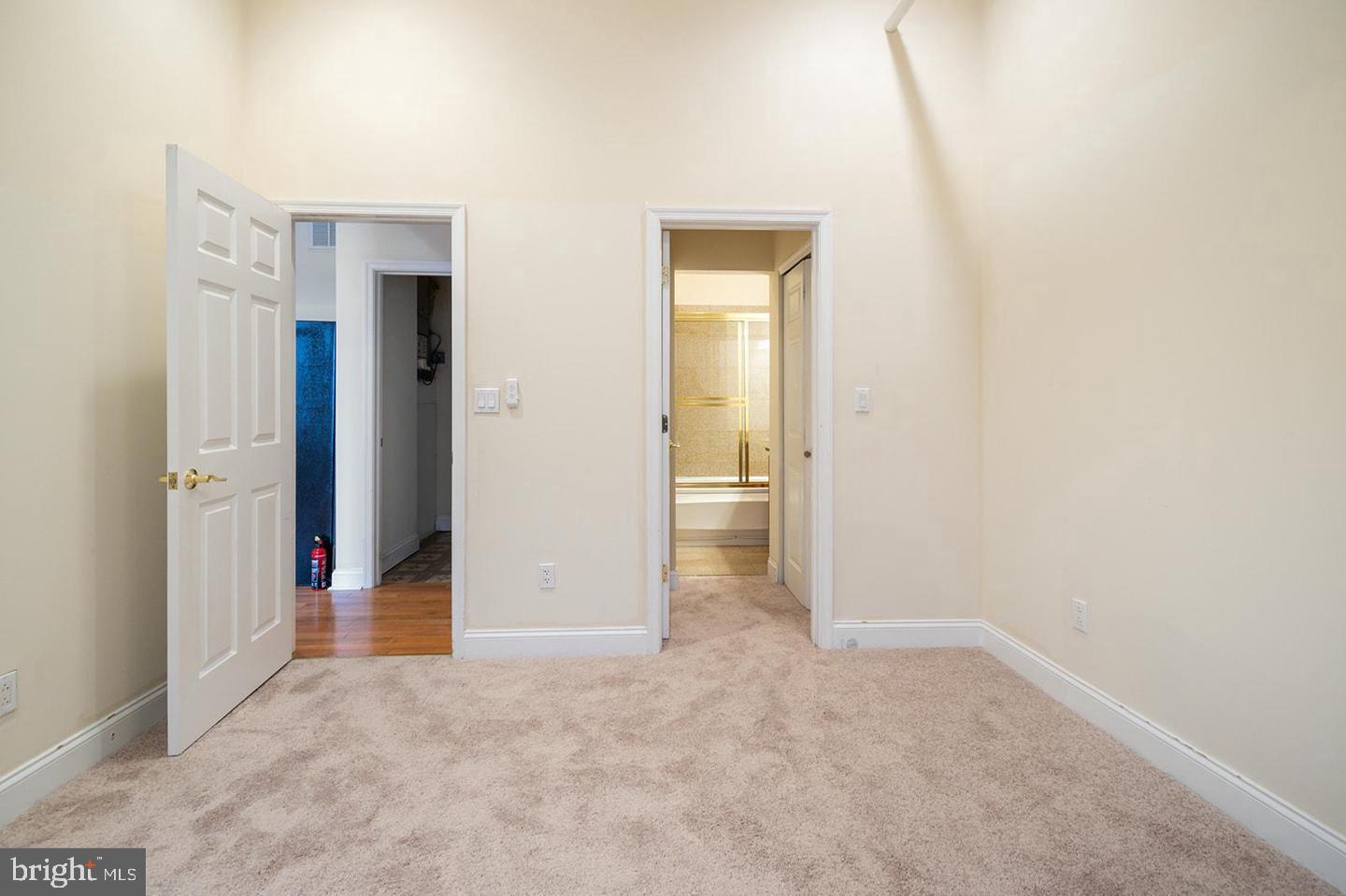 NORTHERN LIBERTIES - Residential Lease