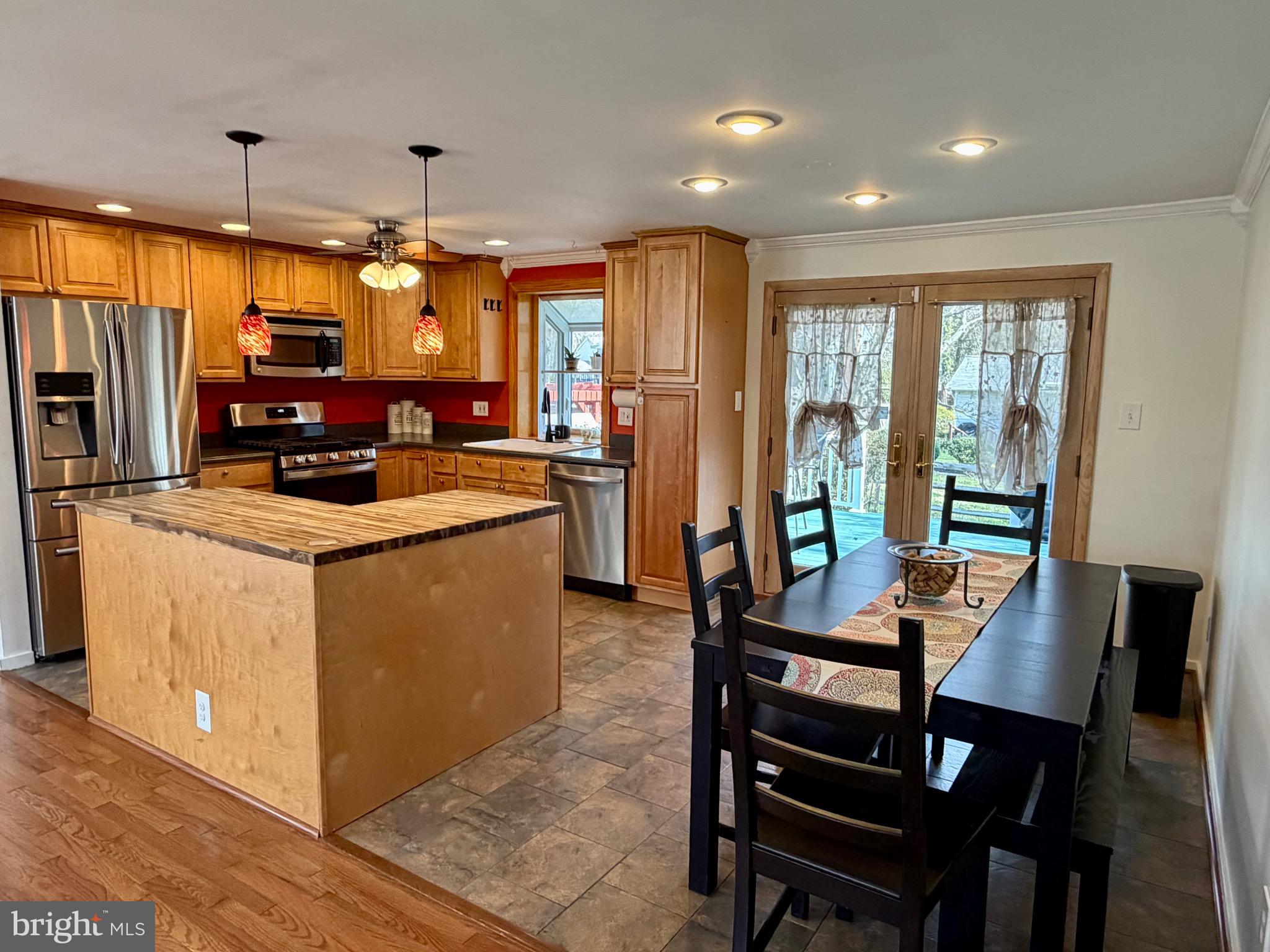 LONGFELLOW - Residential