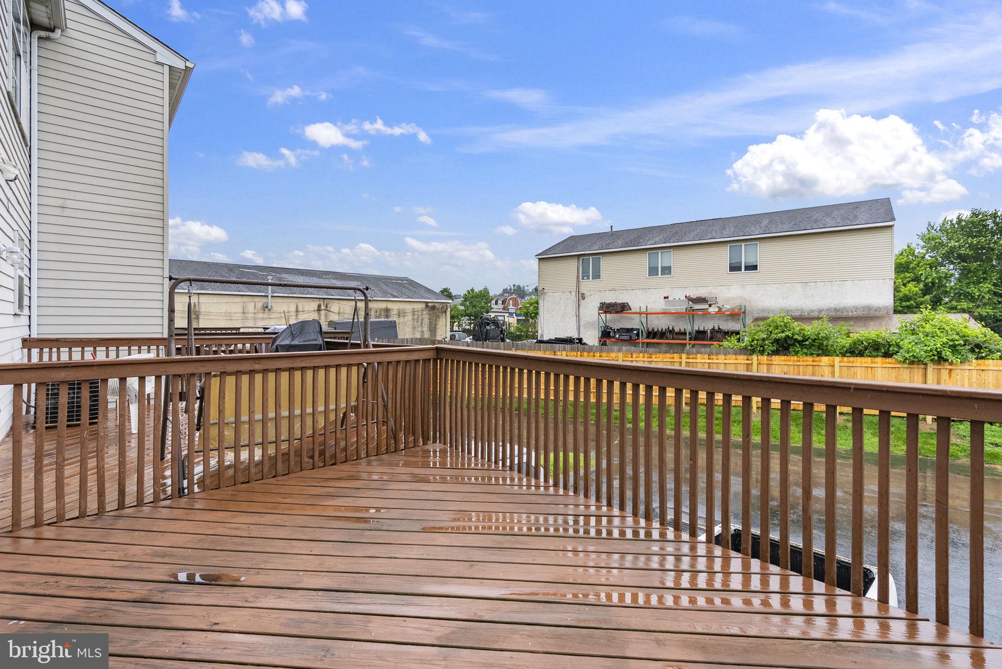 NORRISTOWN - Residential
