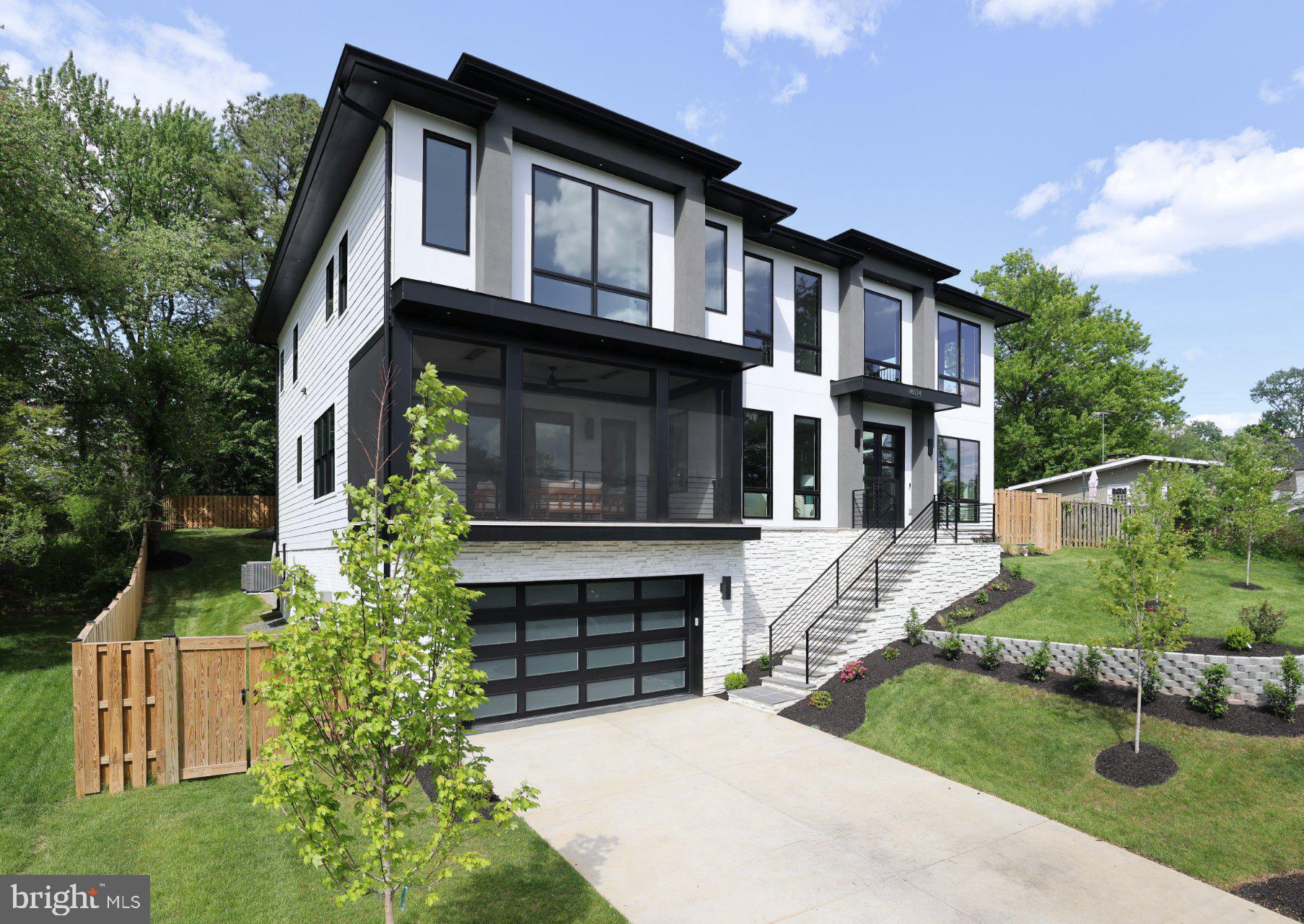 GRASS RIDGE - Residential
