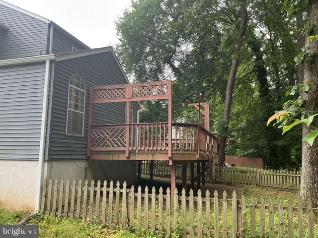 SANDY OAKS - Residential
