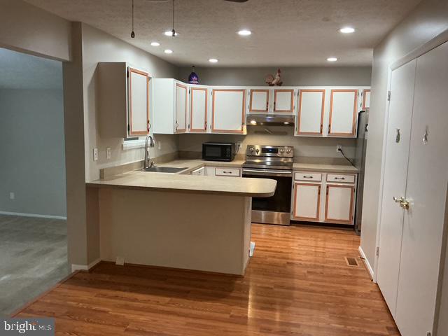 SANDY OAKS - Residential