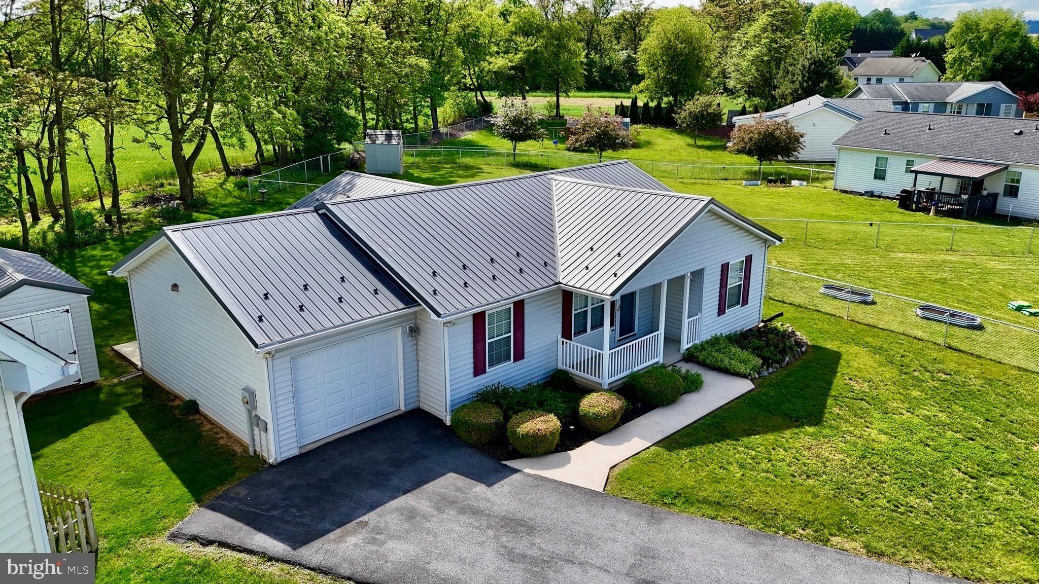 RIDGEFIELD - Residential