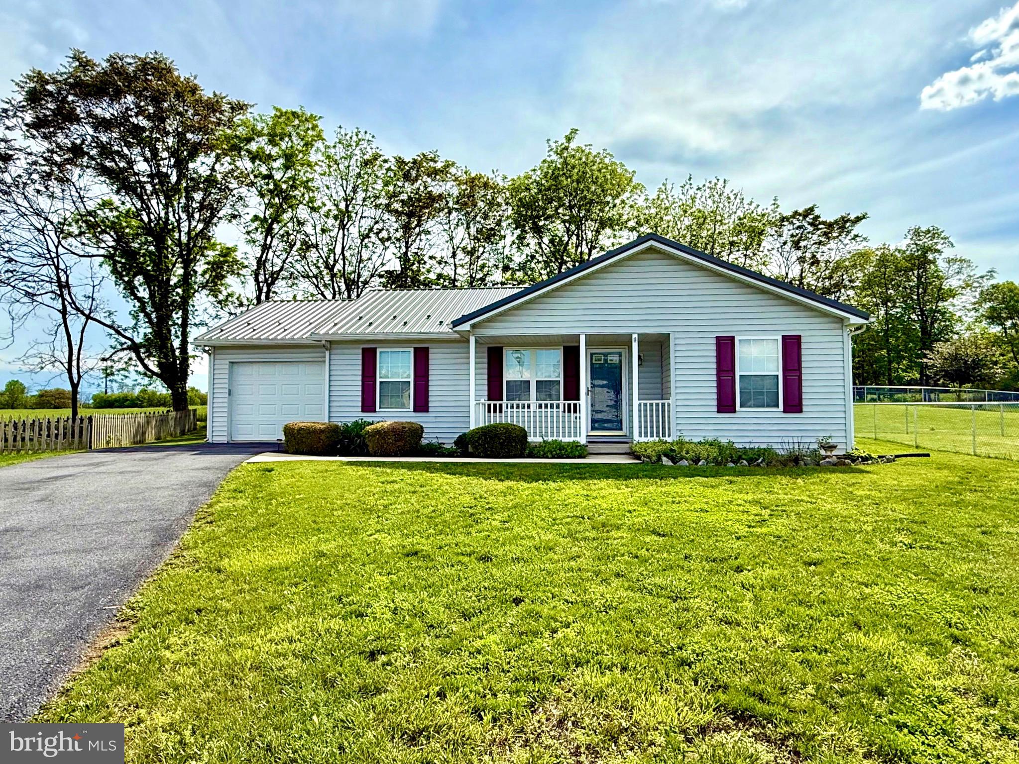 RIDGEFIELD - Residential