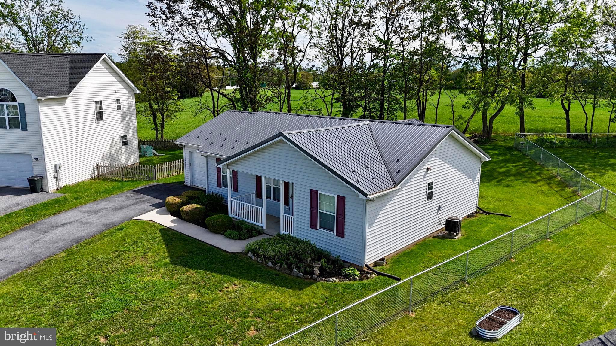 RIDGEFIELD - Residential