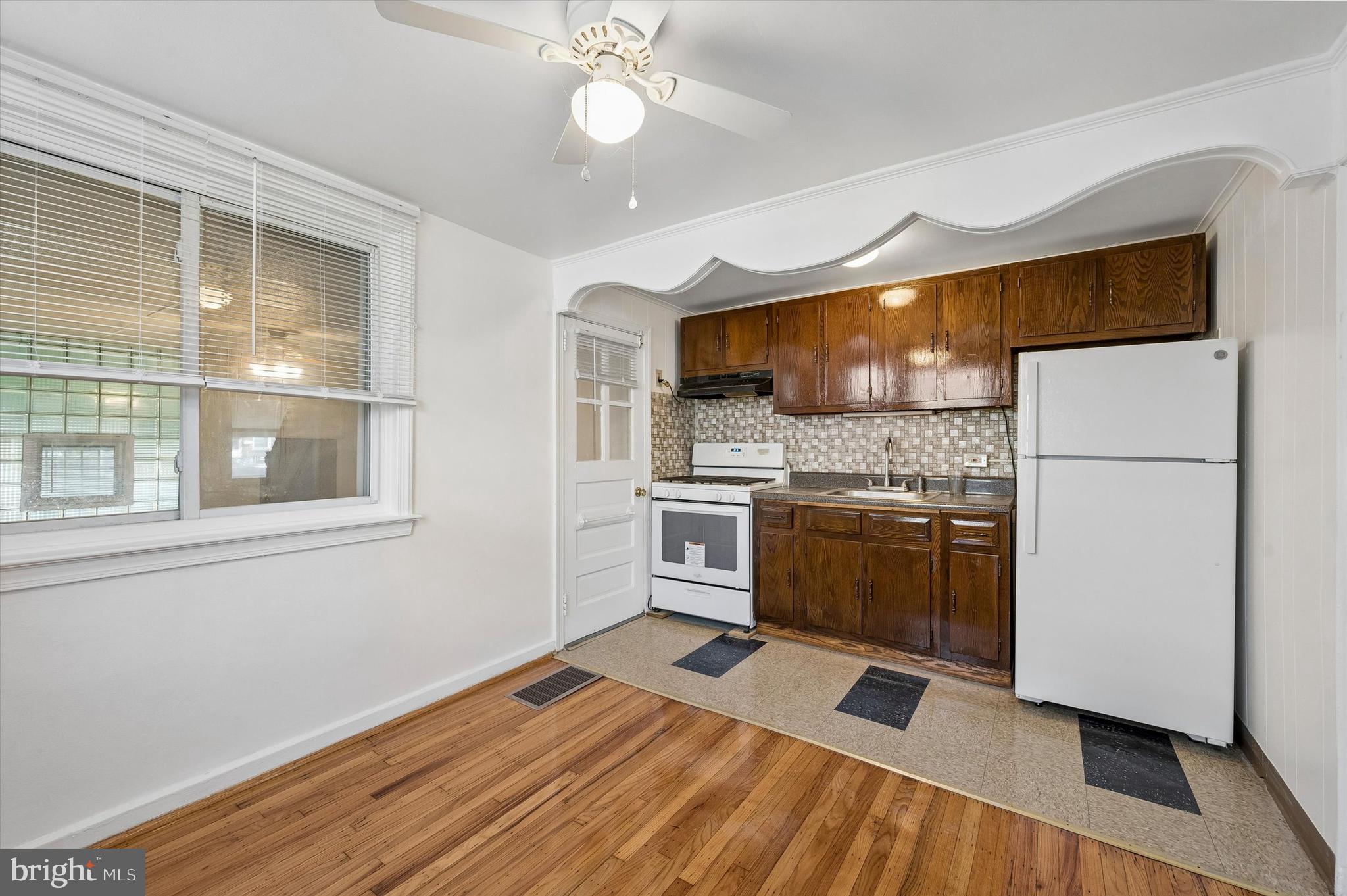 PORT RICHMOND - Residential