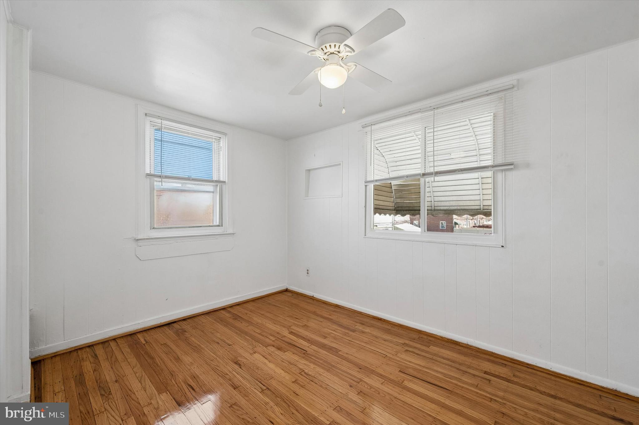 PORT RICHMOND - Residential