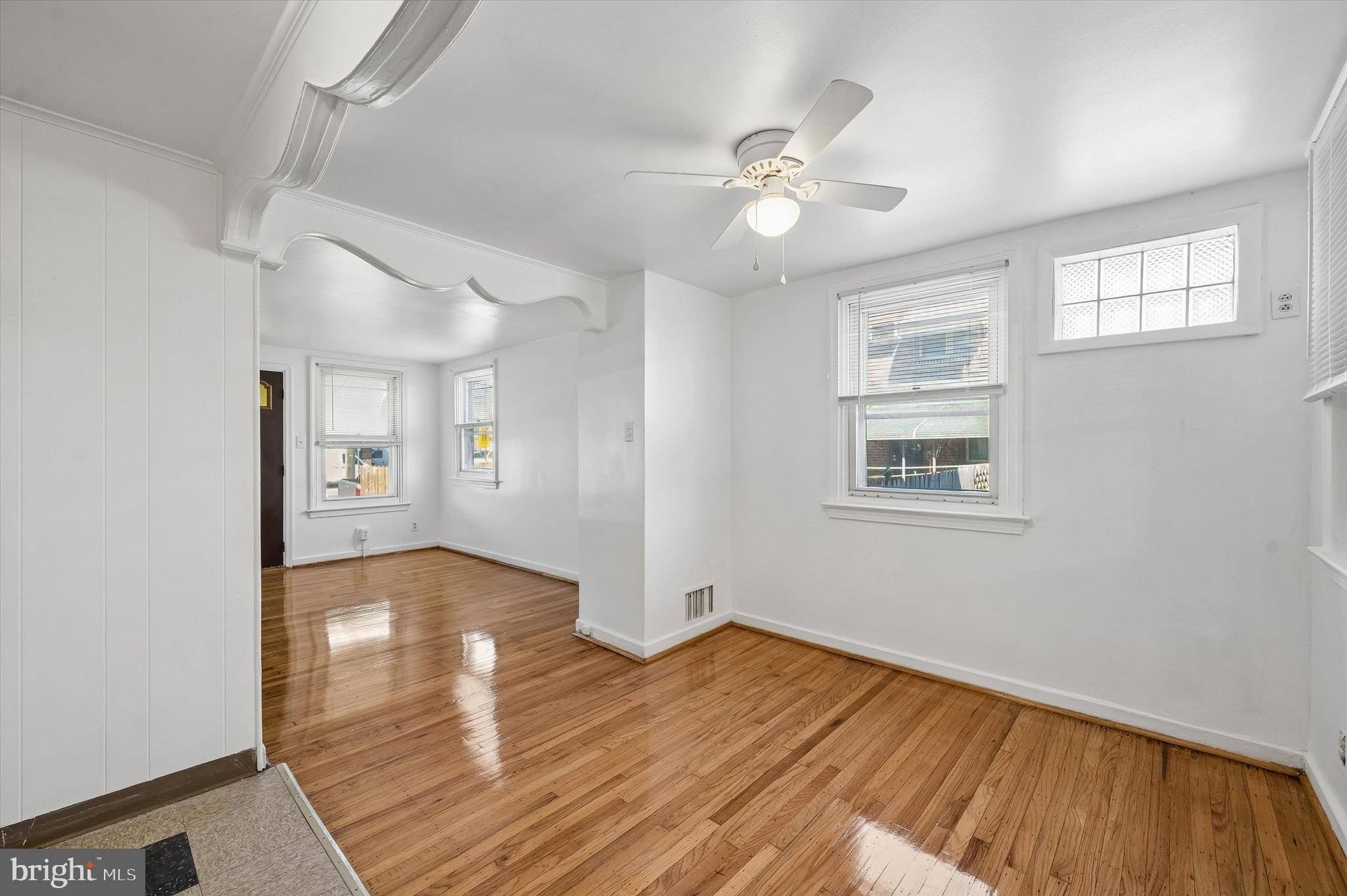 PORT RICHMOND - Residential