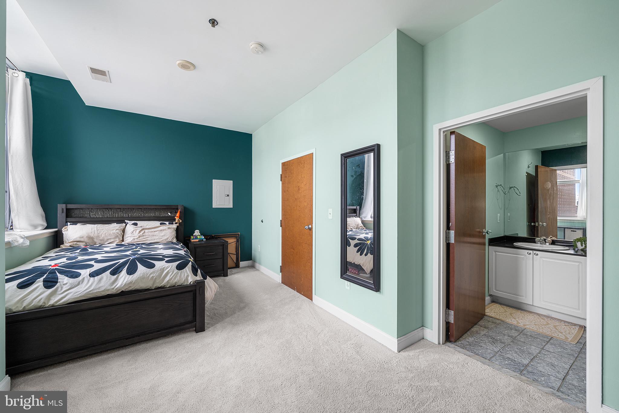 CENTER CITY - Residential