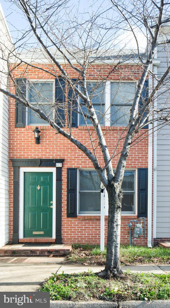 Turn this working rental into your own Old Town residence. Two level, two unit townhome rental just five blocks from the Braddock Road metro. Approximately 800 square feet per unit. The 1BR unit has a large living room, a large kitchen/ dining combo & a small fenced rear yard. The 2BR unit located upstairs has two good size bedrooms, one in front, one in back & a large eat in kitchen w/ skylights.