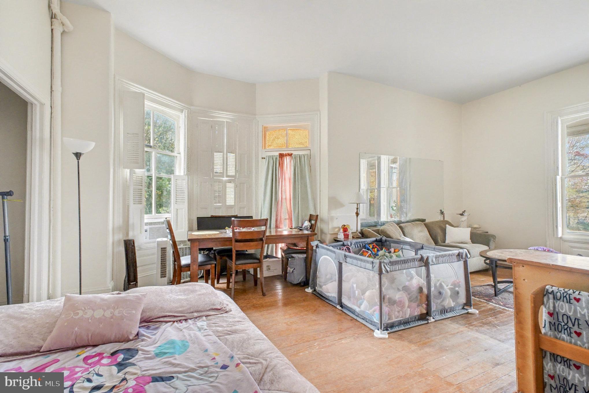 HIGHLAND HOMES - Commercial Sale