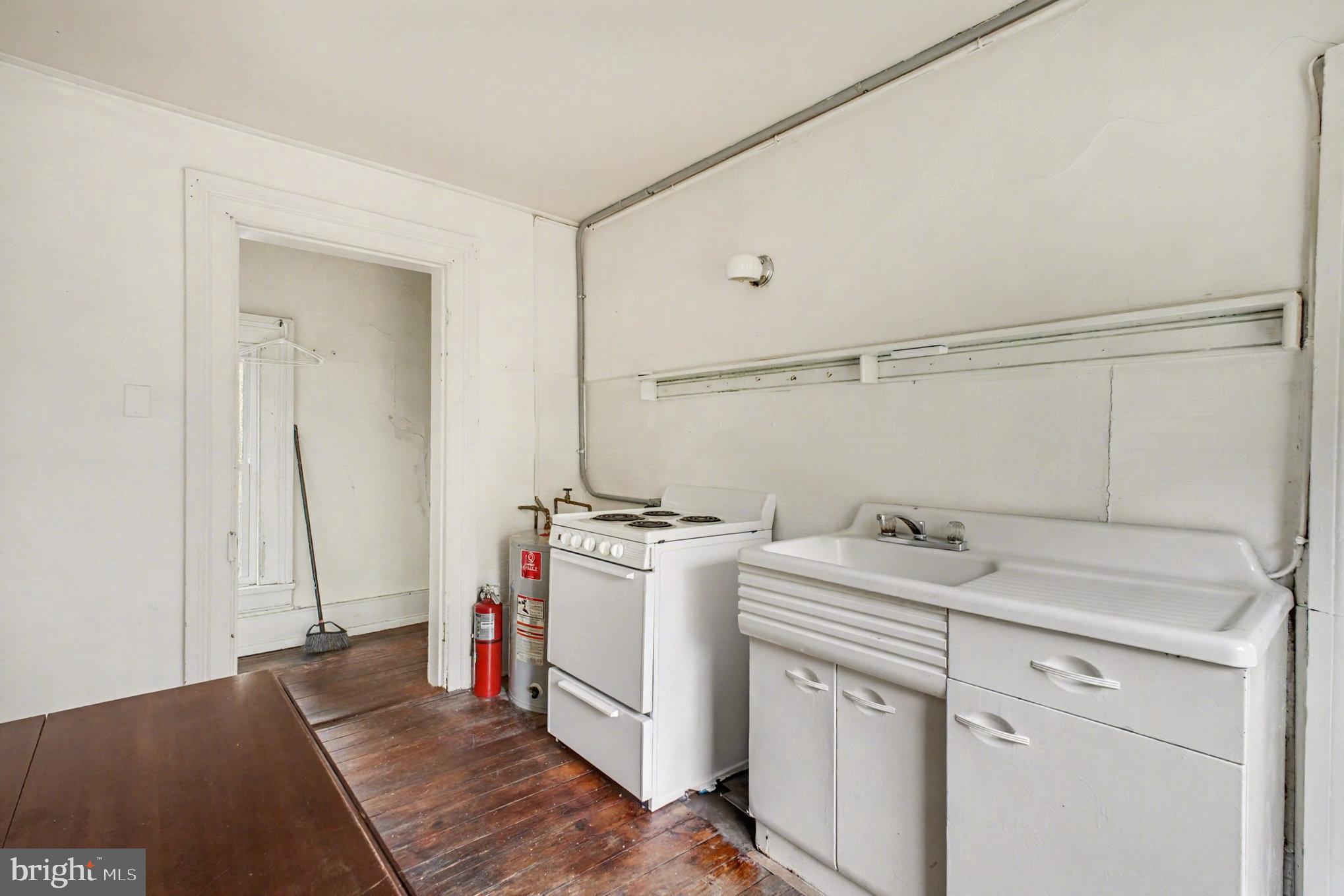 HIGHLAND HOMES - Commercial Sale