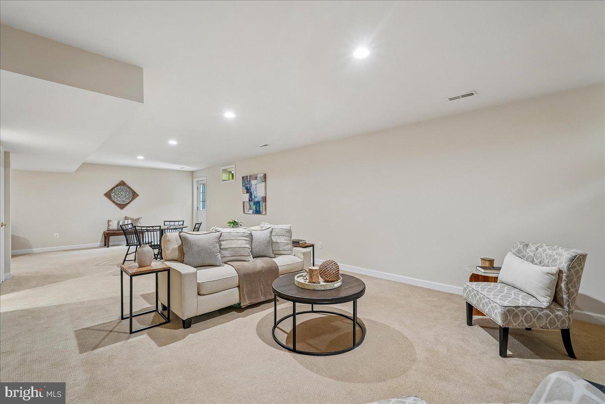 CHESTERBROOK - Residential