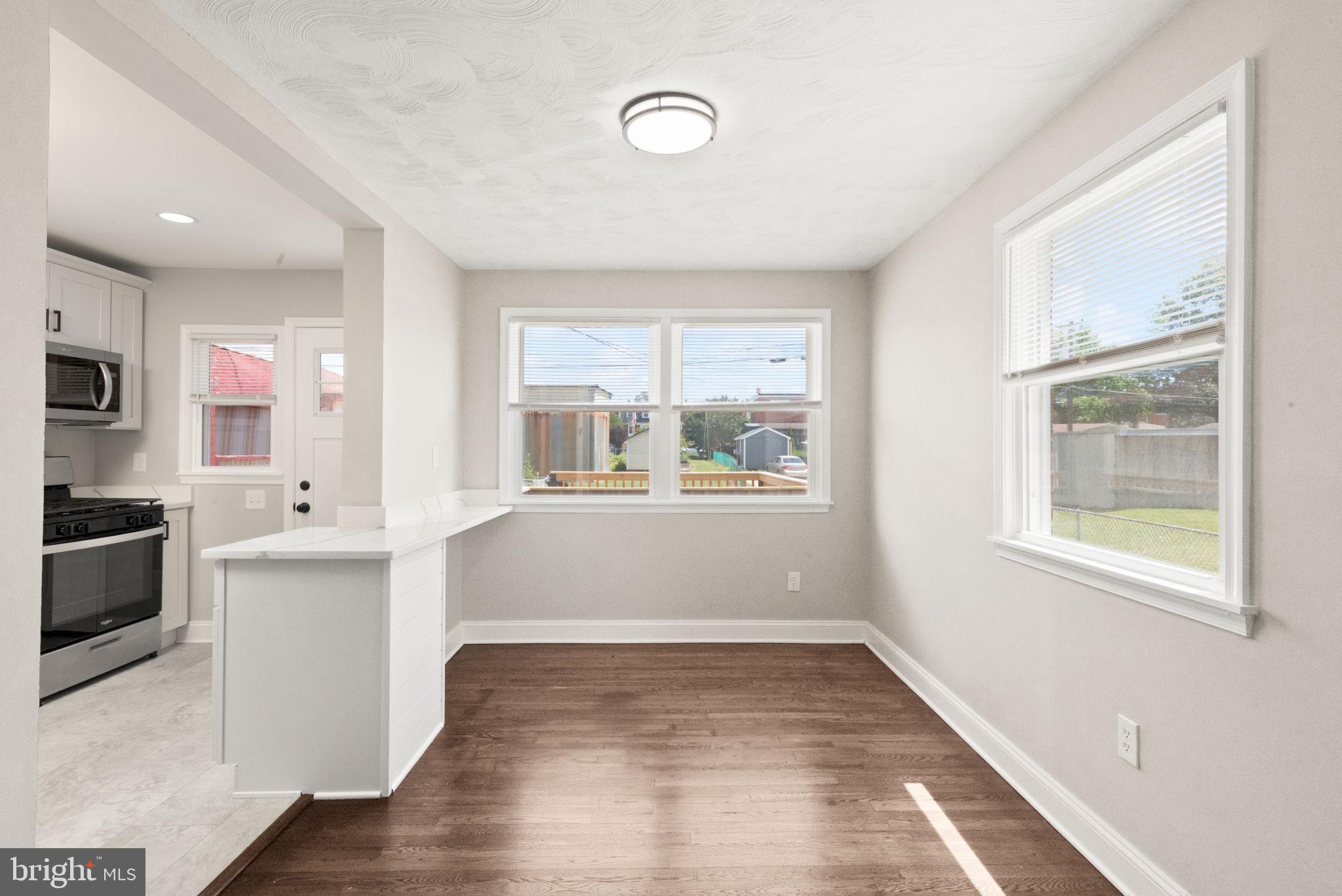 COUNTRY RIDGE - Residential