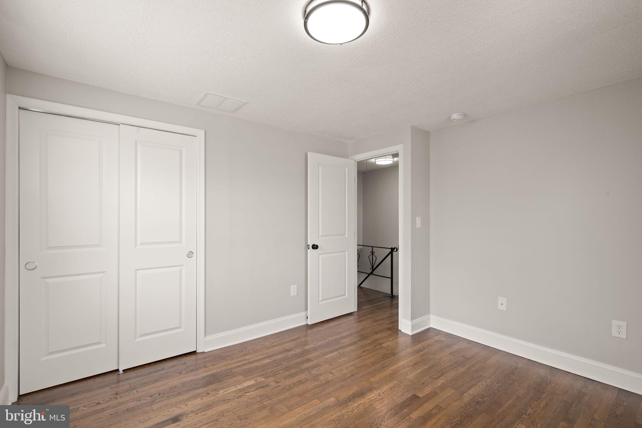 COUNTRY RIDGE - Residential