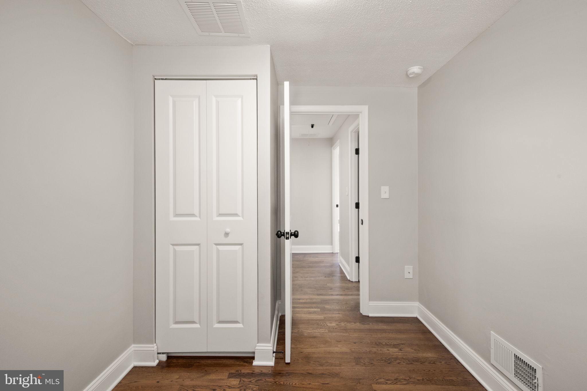 COUNTRY RIDGE - Residential
