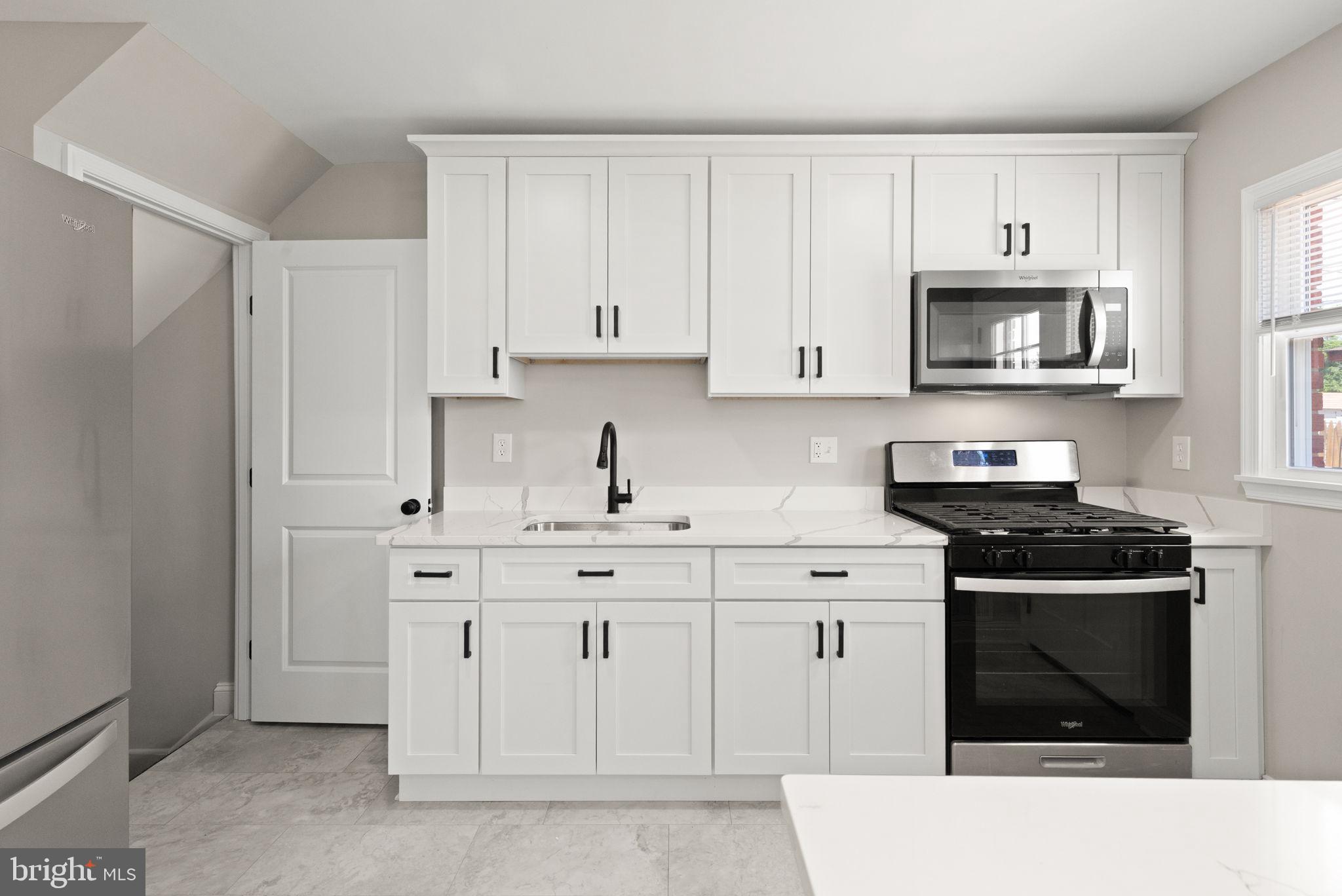 COUNTRY RIDGE - Residential