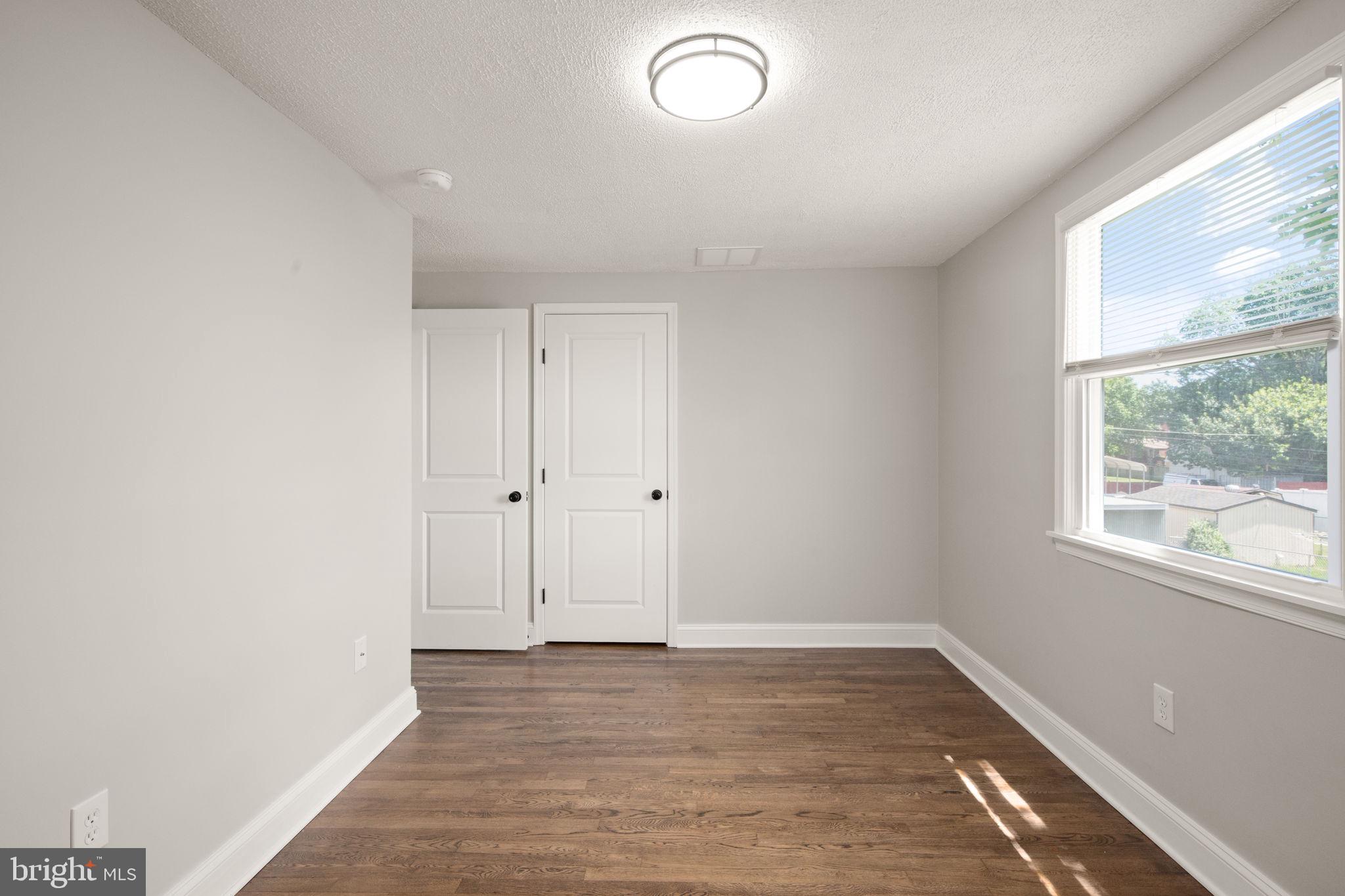 COUNTRY RIDGE - Residential