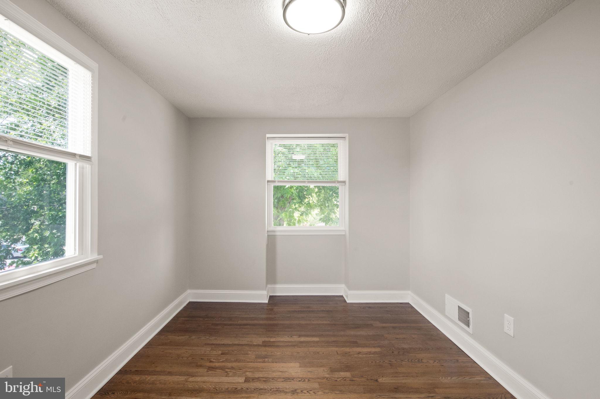 COUNTRY RIDGE - Residential