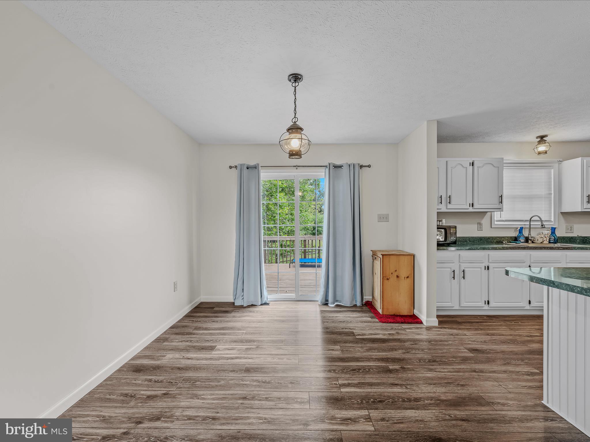 ELIZABETH STATION - Residential