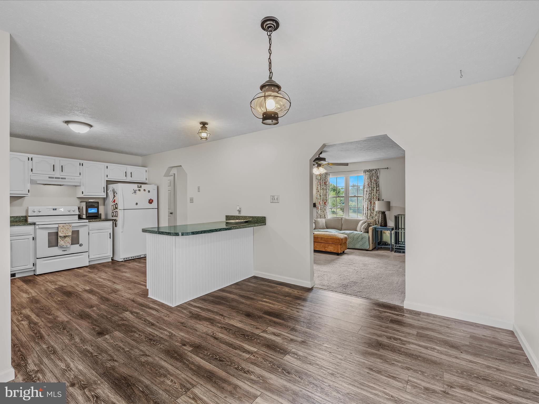 ELIZABETH STATION - Residential