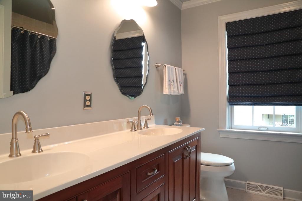 STEEPLECHASE SOUTH - Residential